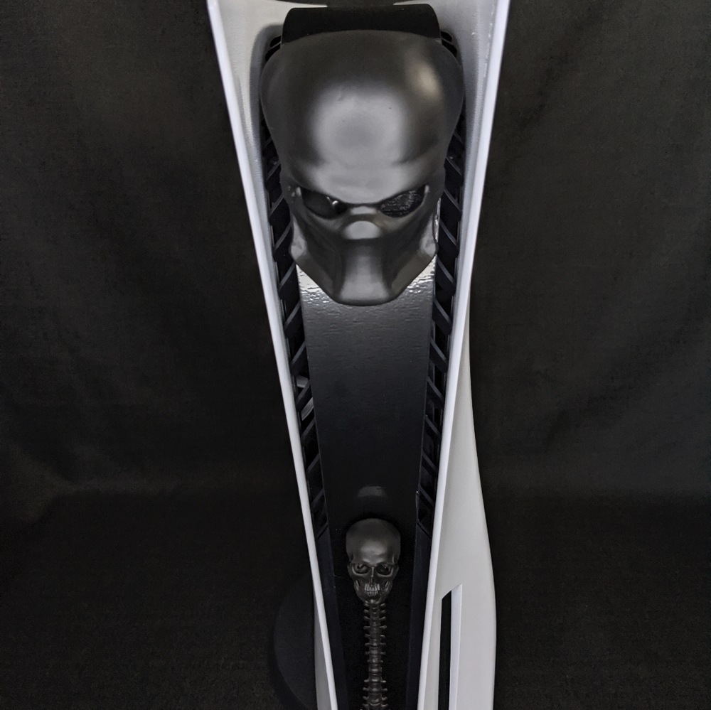 Playstation 5 Predator Mask Unpainted